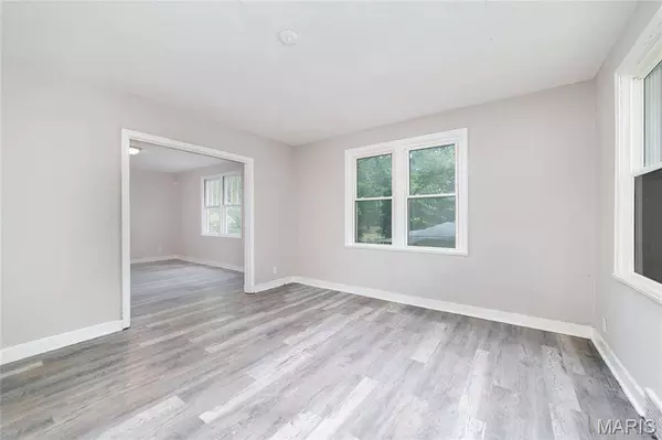 117 Olympia DR, Ferguson, MO 63135