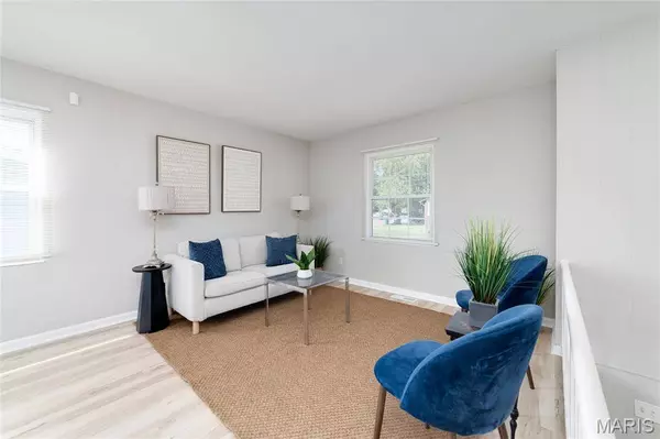 12036 Mendoza AVE, Hazelwood, MO 63138