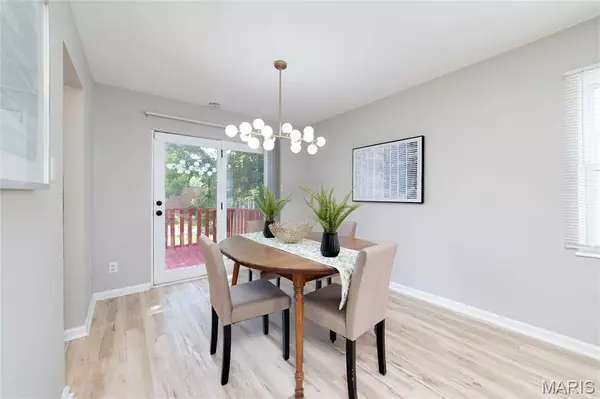 12036 Mendoza AVE, Hazelwood, MO 63138