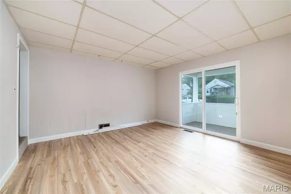 2326 Hood AVE, Overland, MO 63114