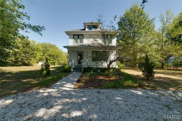 1466 Koch RD, O'fallon, MO 63366