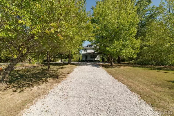1466 Koch RD, O'fallon, MO 63366