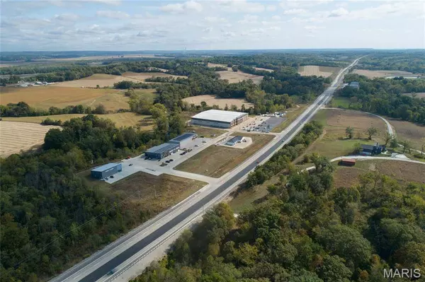 2999 Recreation DR, Washington, MO 63090