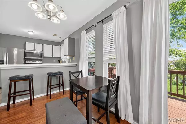 812 Sugar Valley CT #5, St Peters, MO 63376