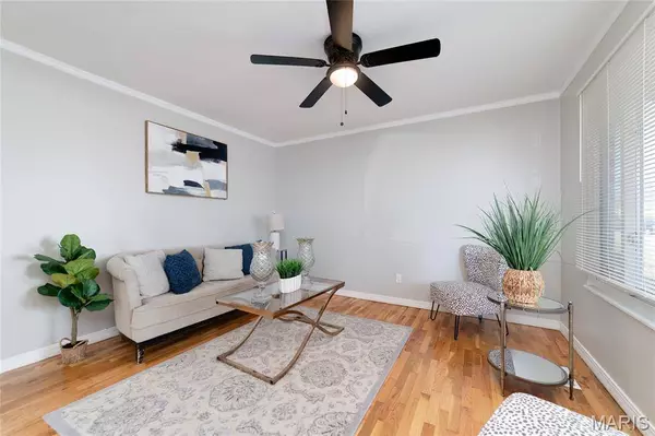 10541 Castle DR, St Louis, MO 63136