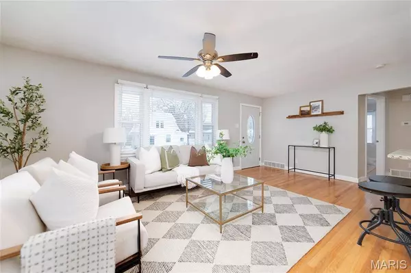 206 Eldridge AVE, Rock Hill, MO 63119