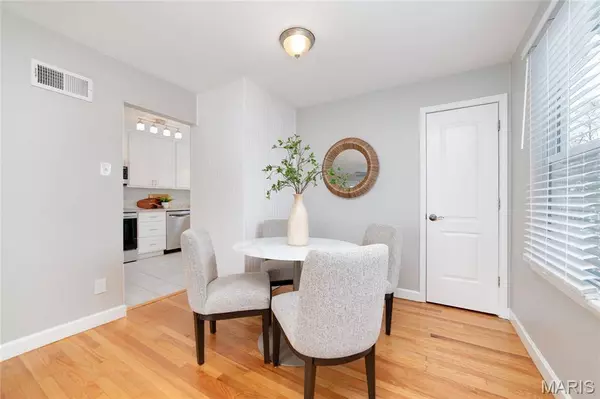 206 Eldridge AVE, Rock Hill, MO 63119