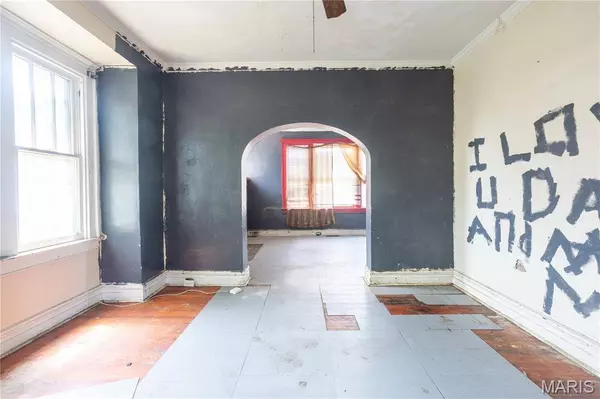 6117 Lalite AVE, St Louis, MO 63136