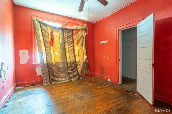 6117 Lalite AVE, St Louis, MO 63136