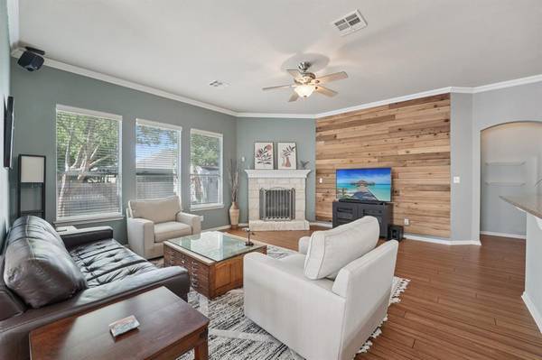 1105 Pigeon Forge Rd, Pflugerville, TX 78660-8109