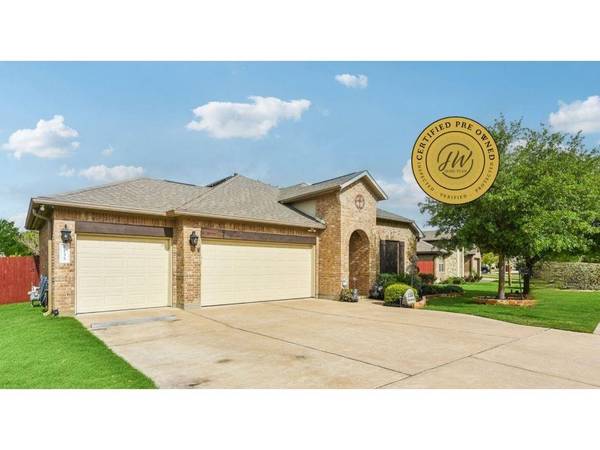 135 Clear Water Pass, Bastrop, TX 78602-2434