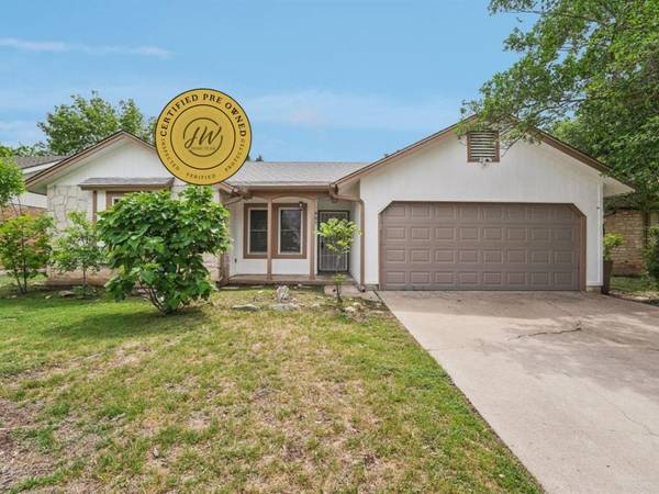 407 Yucca Dr, Round Rock, TX 78681-7408