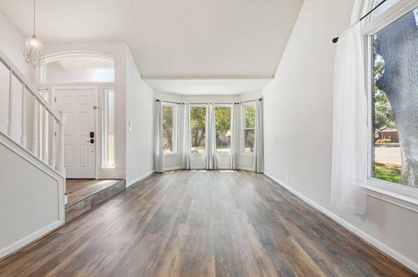 1106 Red Bird DR, Cedar Park, TX 78613