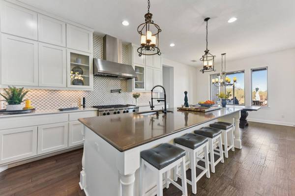 604 Brave Face ST, Leander, TX 78641