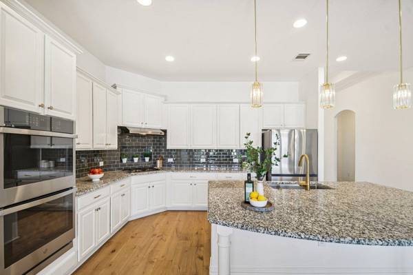 429 Betony LOOP, Buda, TX 78610