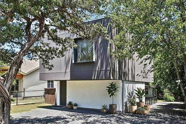 208 Lessin LN, Austin, TX 78704
