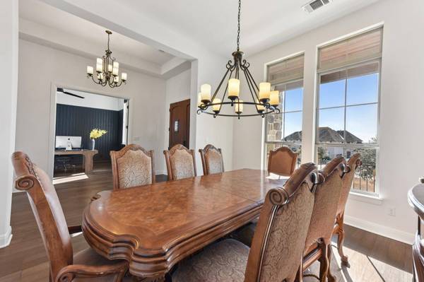 604 Brave Face ST, Leander, TX 78641