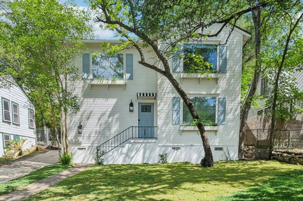 1205 Alta Vista Ave #A, Austin, TX 78704