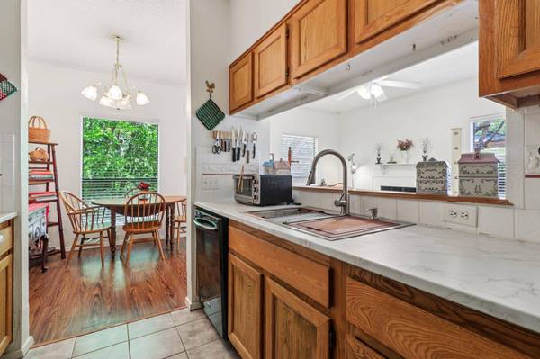 802 S 1st ST #121, Austin, TX 78704