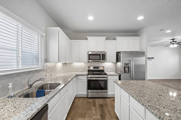 10213 Forest Grove DR, Austin, TX 78747