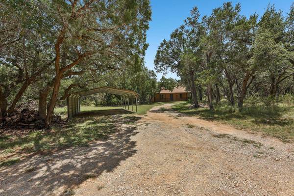 2141 S Rainbow Ranch RD, Wimberley, TX 78676