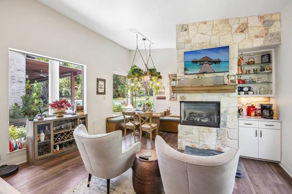 5910 Travis Woods CV, Austin, TX 78734