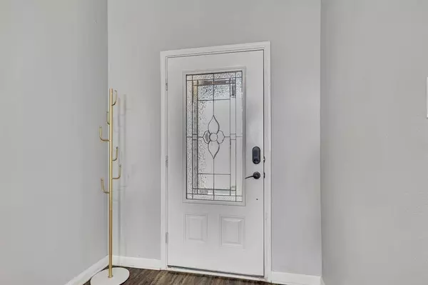 1813 Golden Gate Drive, Crowley, TX 76036