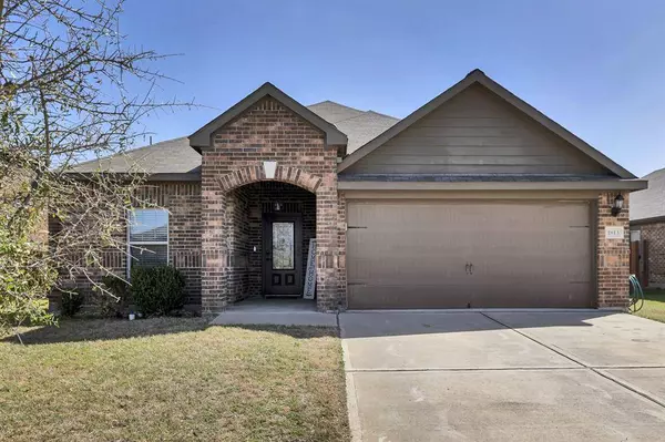 1813 Golden Gate Drive, Crowley, TX 76036