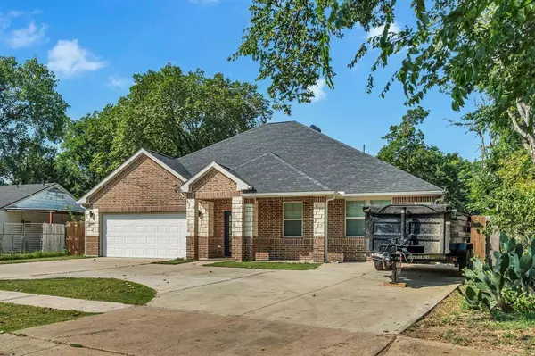 834 Short Street, Grand Prairie, TX 75051
