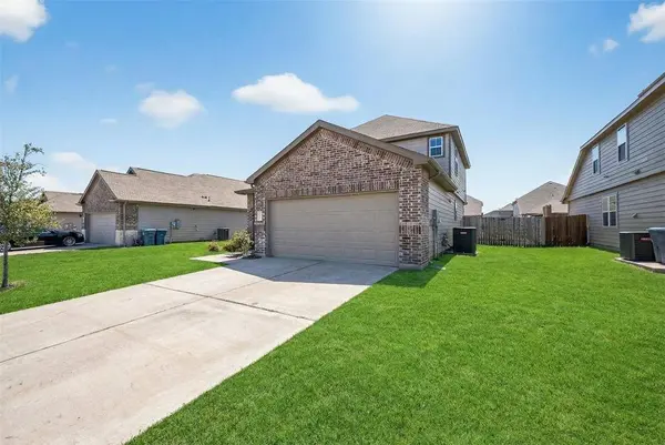 1405 Wentwood Drive, Desoto, TX 75115