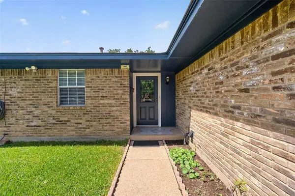 519 E 8th Street, Irving, TX 75060