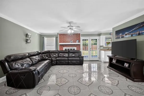 519 E 8th Street, Irving, TX 75060