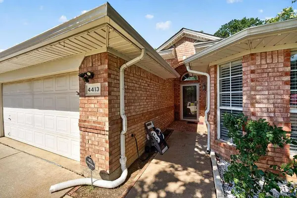 4413 Slick Rock Chase, Fort Worth, TX 76040