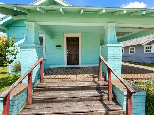 707 W Brooklyn Avenue, Dallas, TX 75208