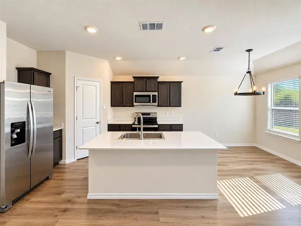 4805 Heathermore Way, Denton, TX 76207