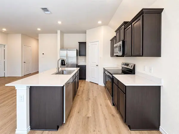 4805 Heathermore Way, Denton, TX 76207