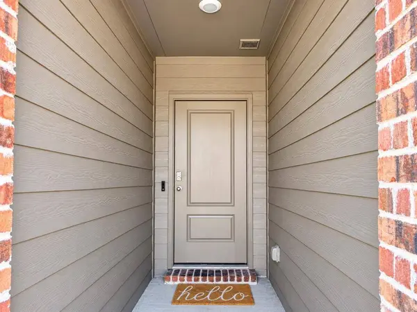 4805 Heathermore Way, Denton, TX 76207