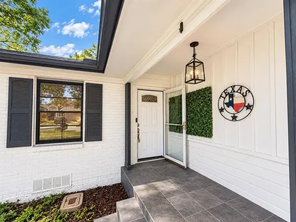 516 Overhill Drive, Arlington, TX 76010