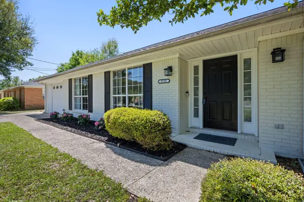 5735 Leesway Boulevard, Pensacola, FL 32504