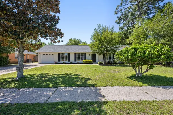 5735 Leesway Boulevard, Pensacola, FL 32504