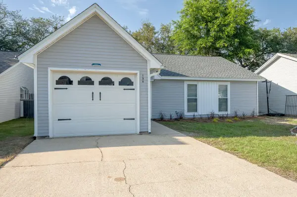 136 Midland Court, Niceville, FL 32578