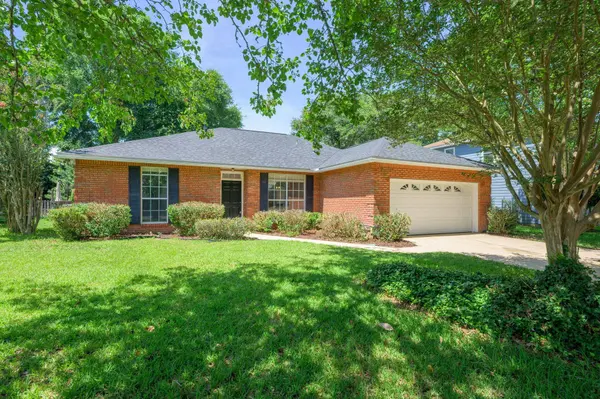 4321 Hidden Lakes Drive, Niceville, FL 32578