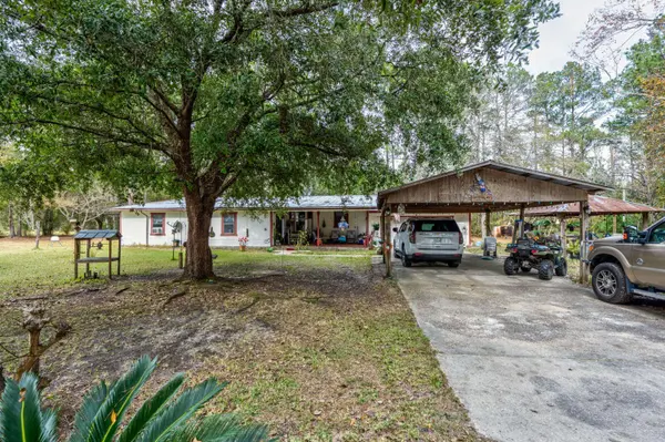 248 Bunny LN, Freeport, FL 32439