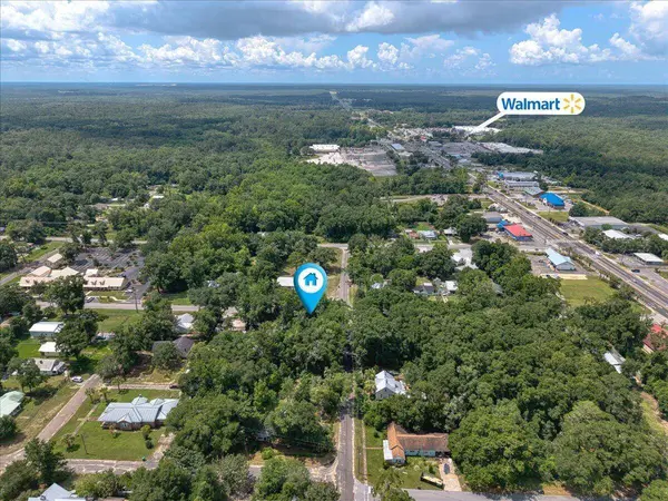 409 S 13Th ST, Defuniak Springs, FL 32435