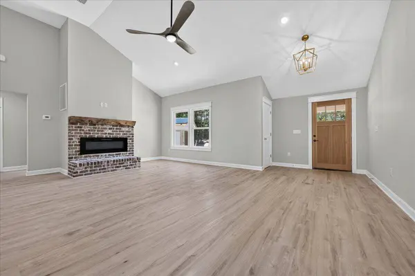 109 Spring Hill RD