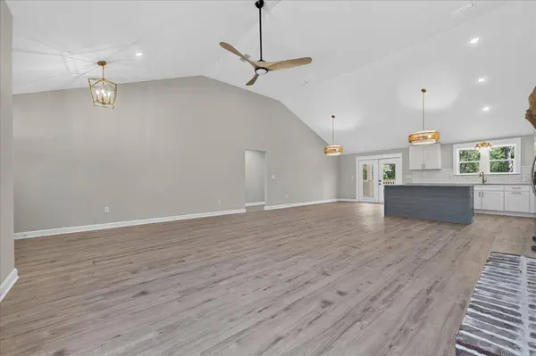 109 Spring Hill RD, Defuniak Springs, FL 32433