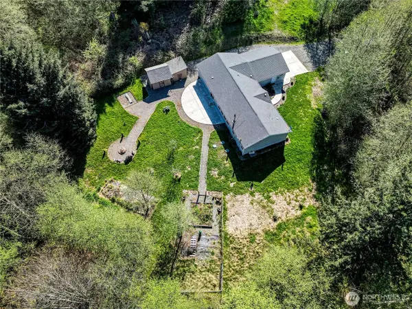 83 Howard RD, Port Angeles, WA 98363