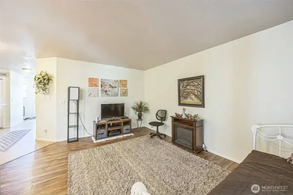 5851 Pennsylvania ST SE, Lacey, WA 98513