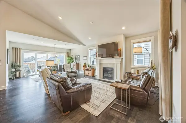 3110 Arrowroot LOOP SE, Lacey, WA 98513