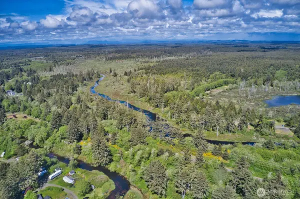 2461 State Route 109, Ocean Shores, WA 98563